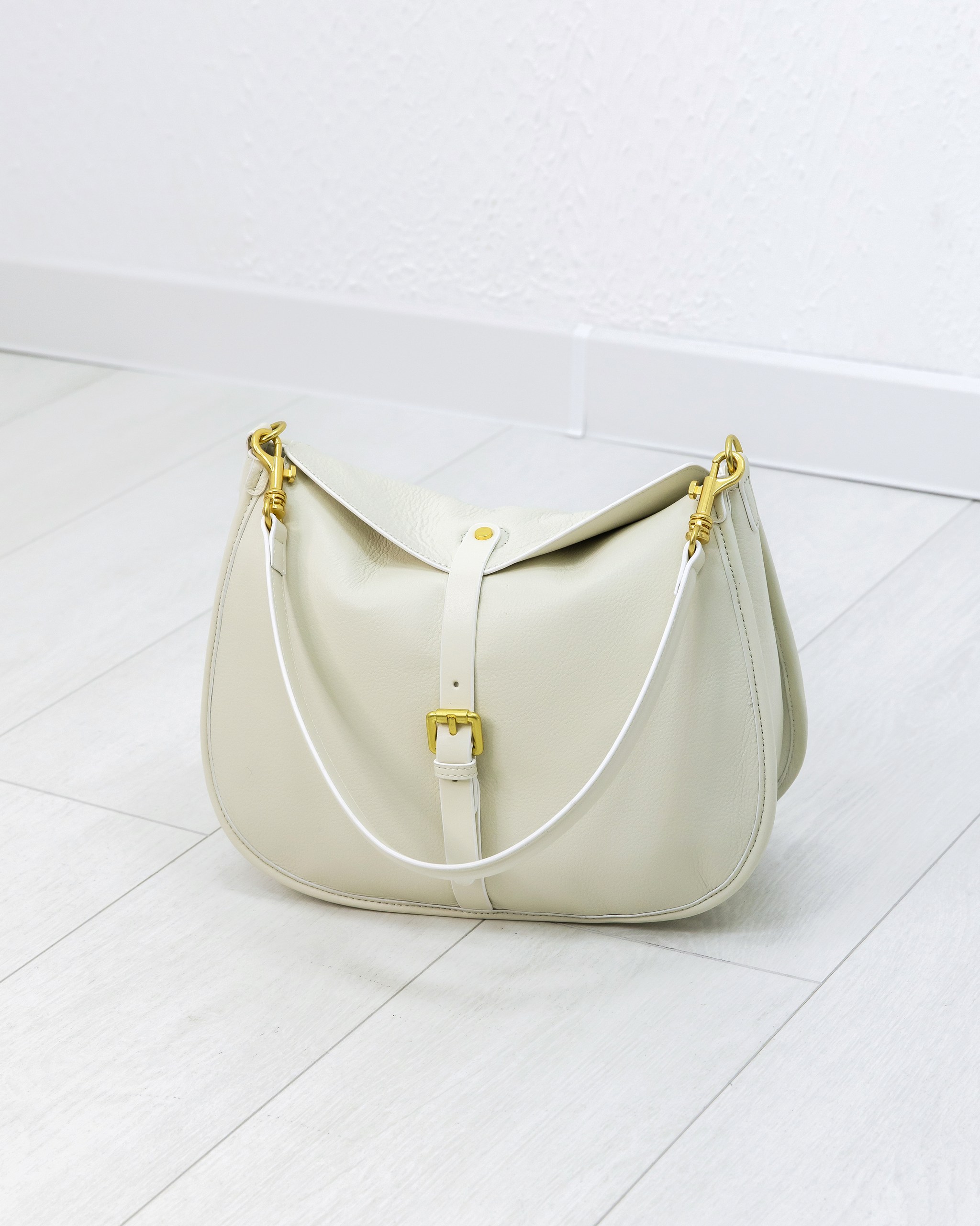 LACCOMA bag-2226 / кремовая кожа