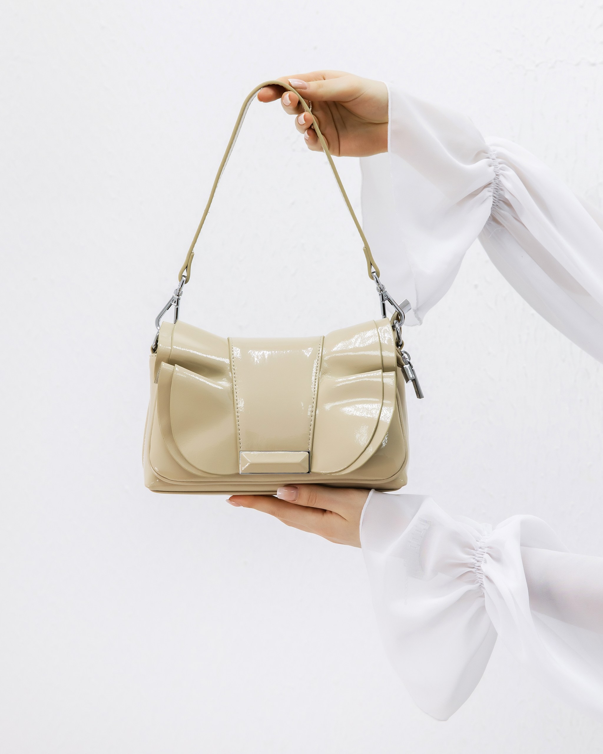 LACCOMA bag-2298 / бежевый лак