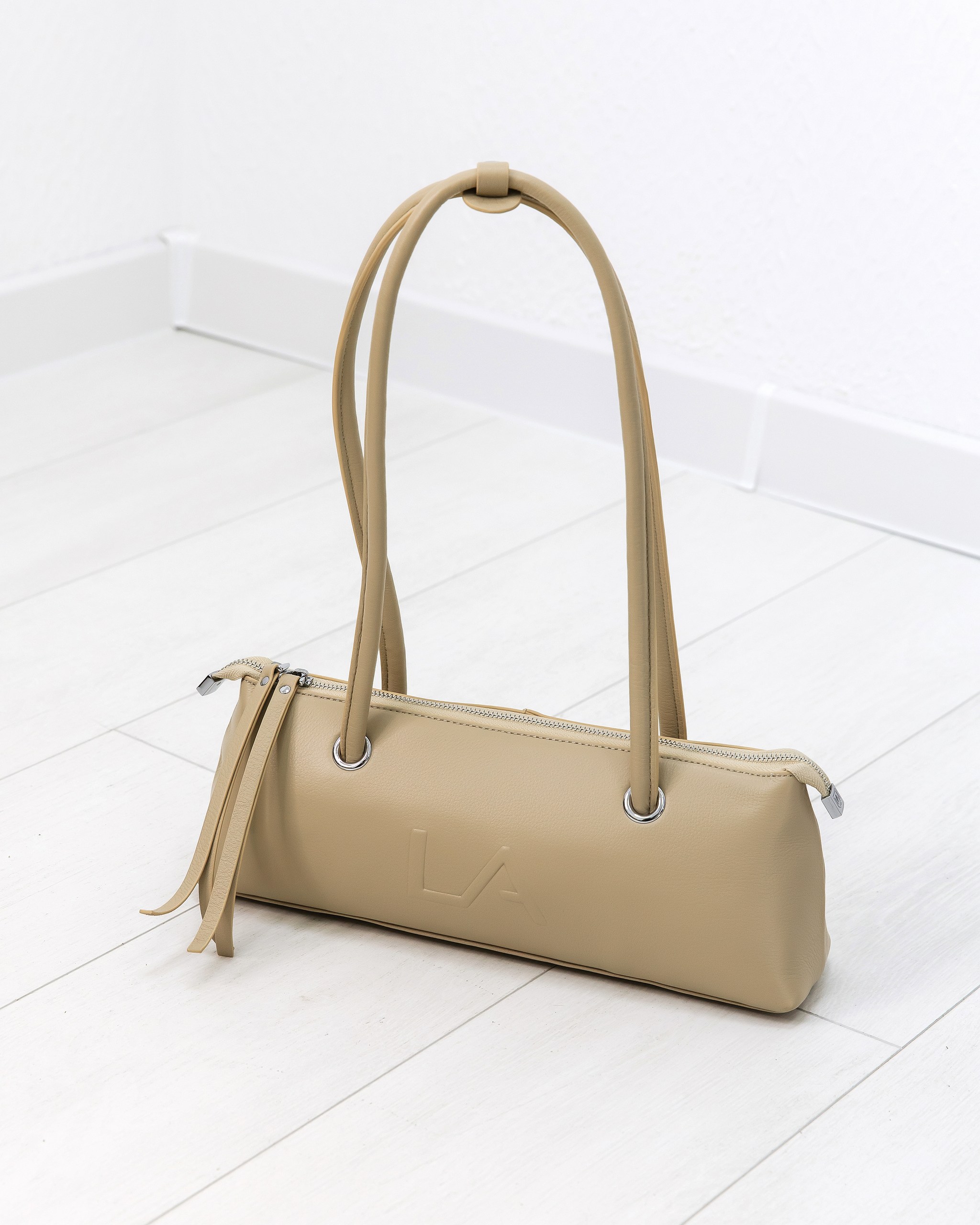 LACCOMA bag-4311 / бежевая кожа