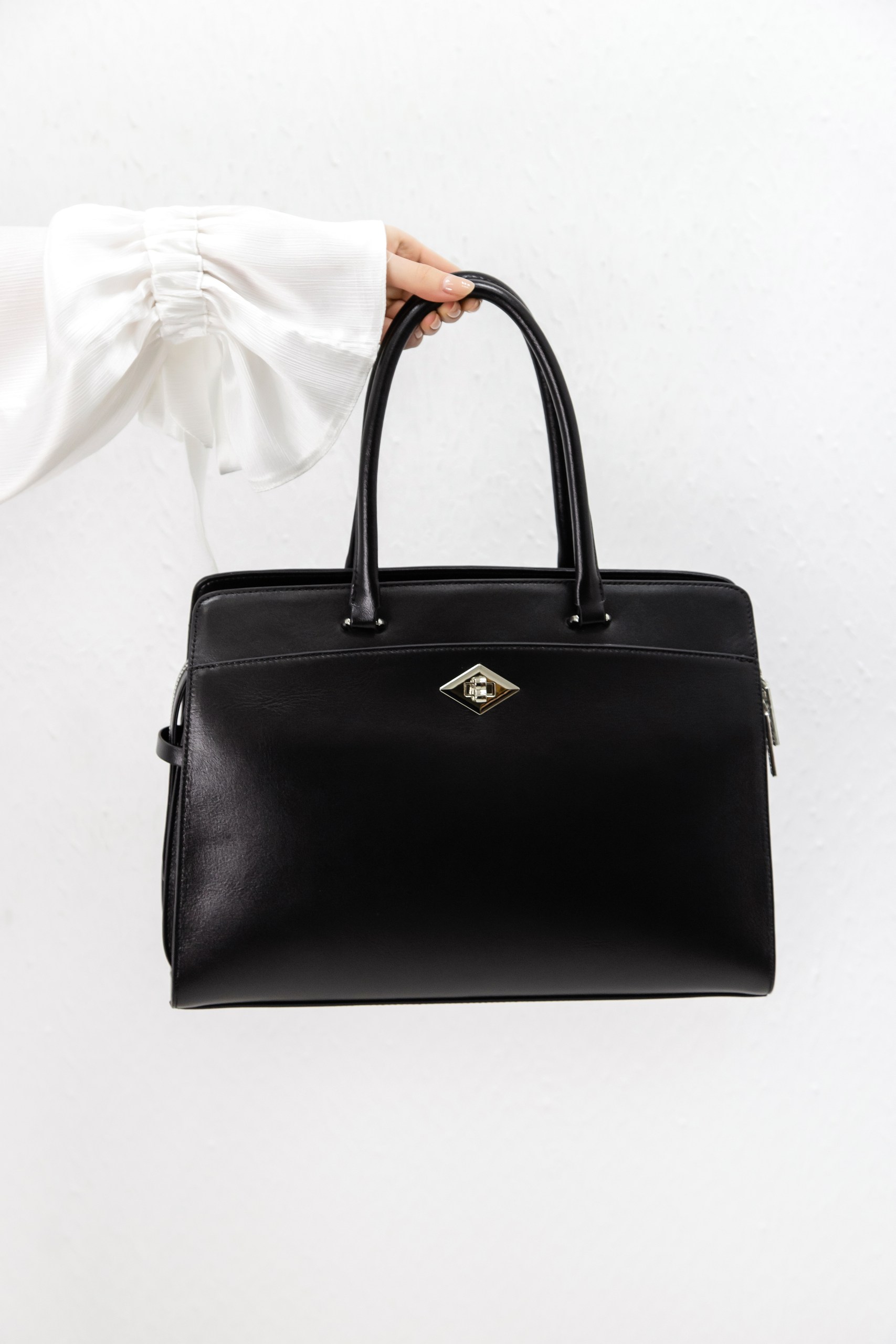 LACCOMA 1402 / черная кожа