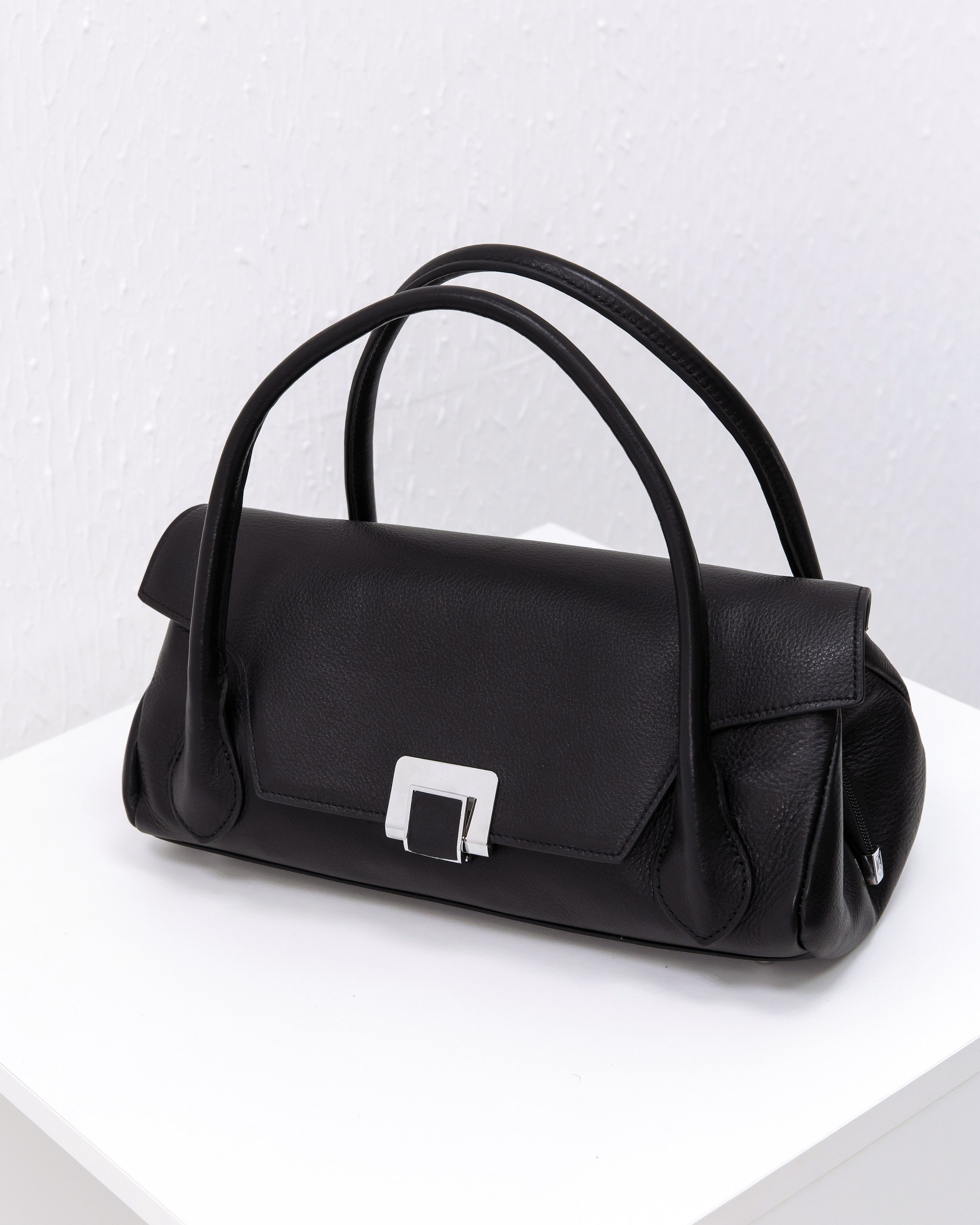 LACCOMA bag-9586 / черная кожа