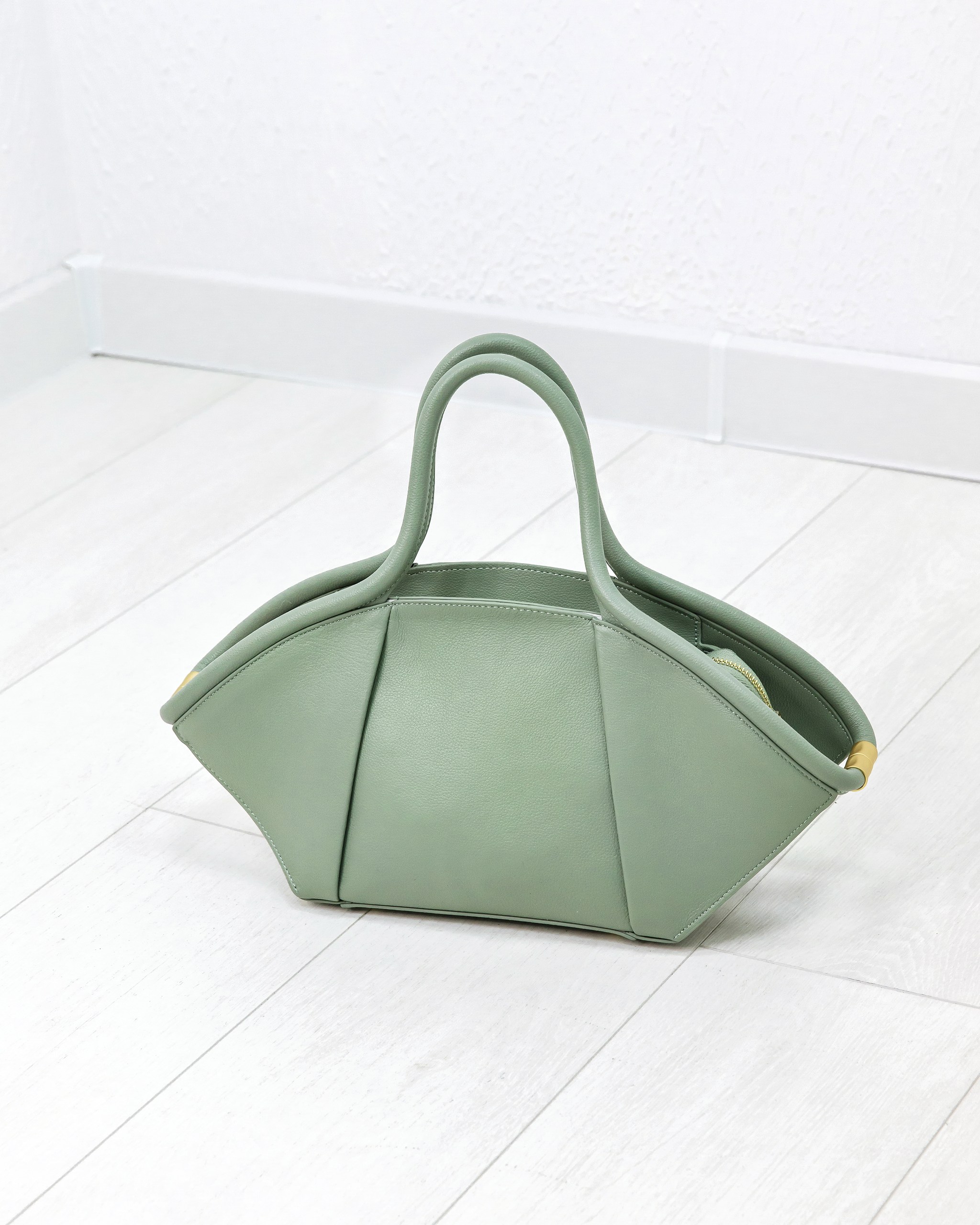 LACCOMA bag-4726 / мятная кожа