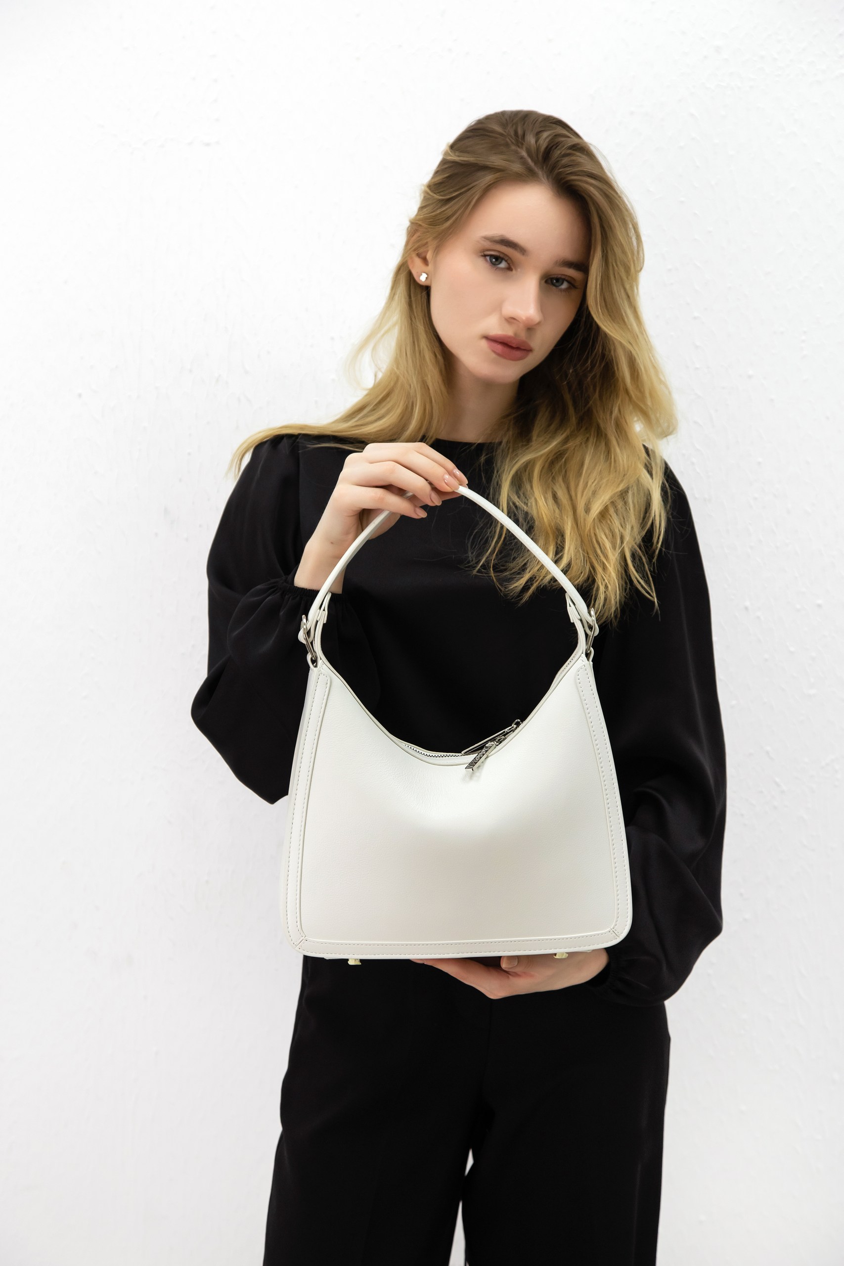 LACCOMA 1308 / белая кожа