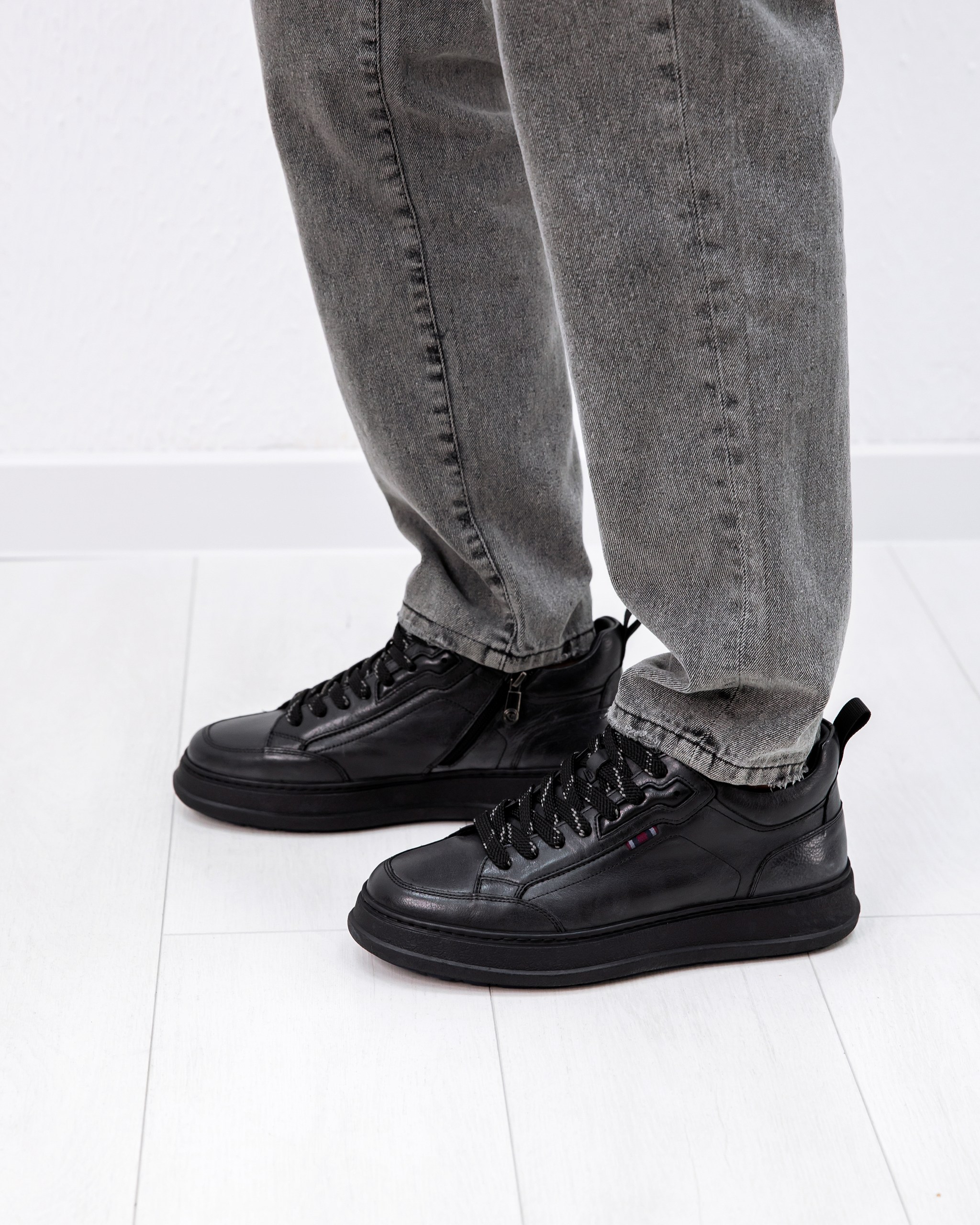 Cosottinni 6618r / черная кожа