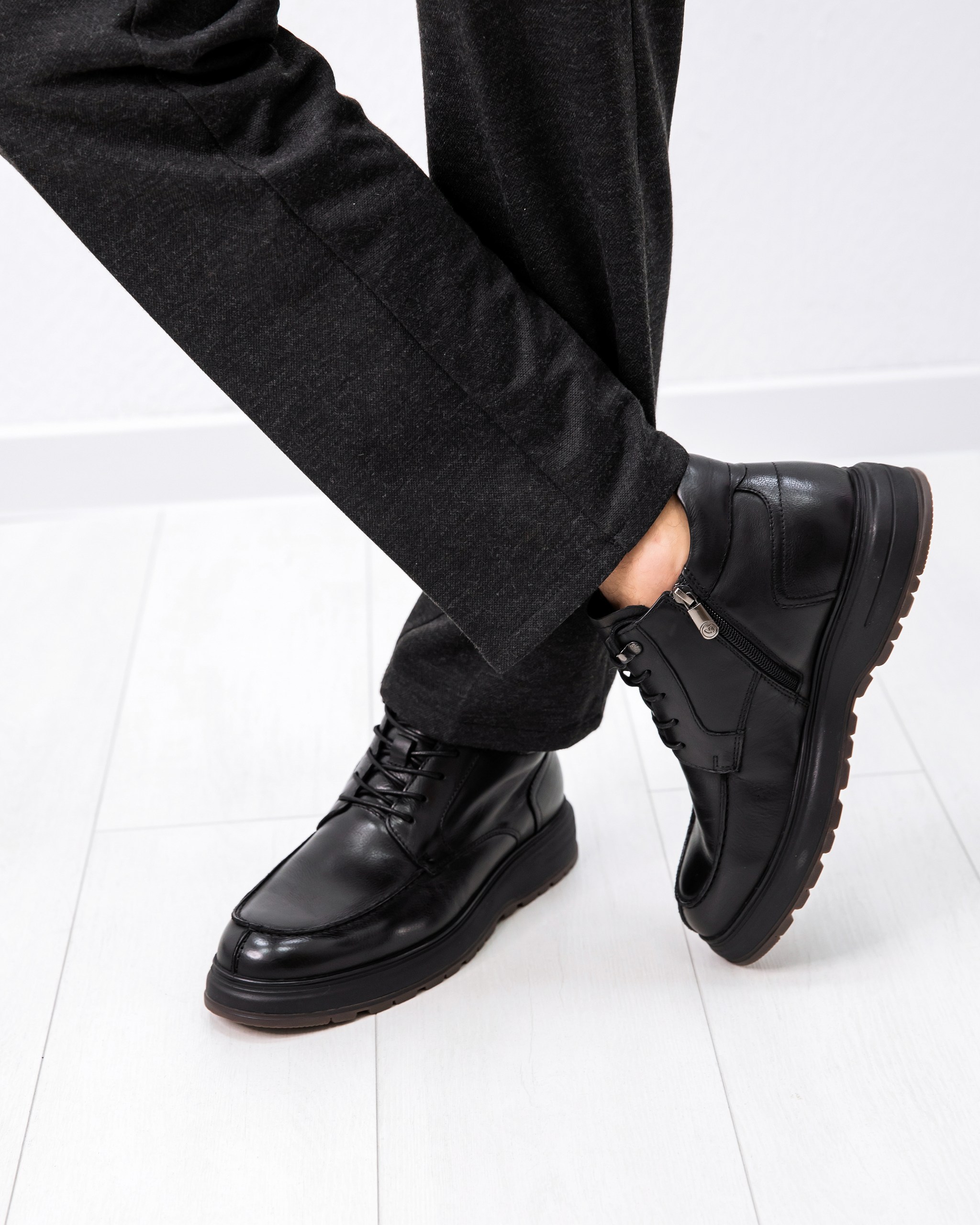 Cosottinni 6757m / черная кожа