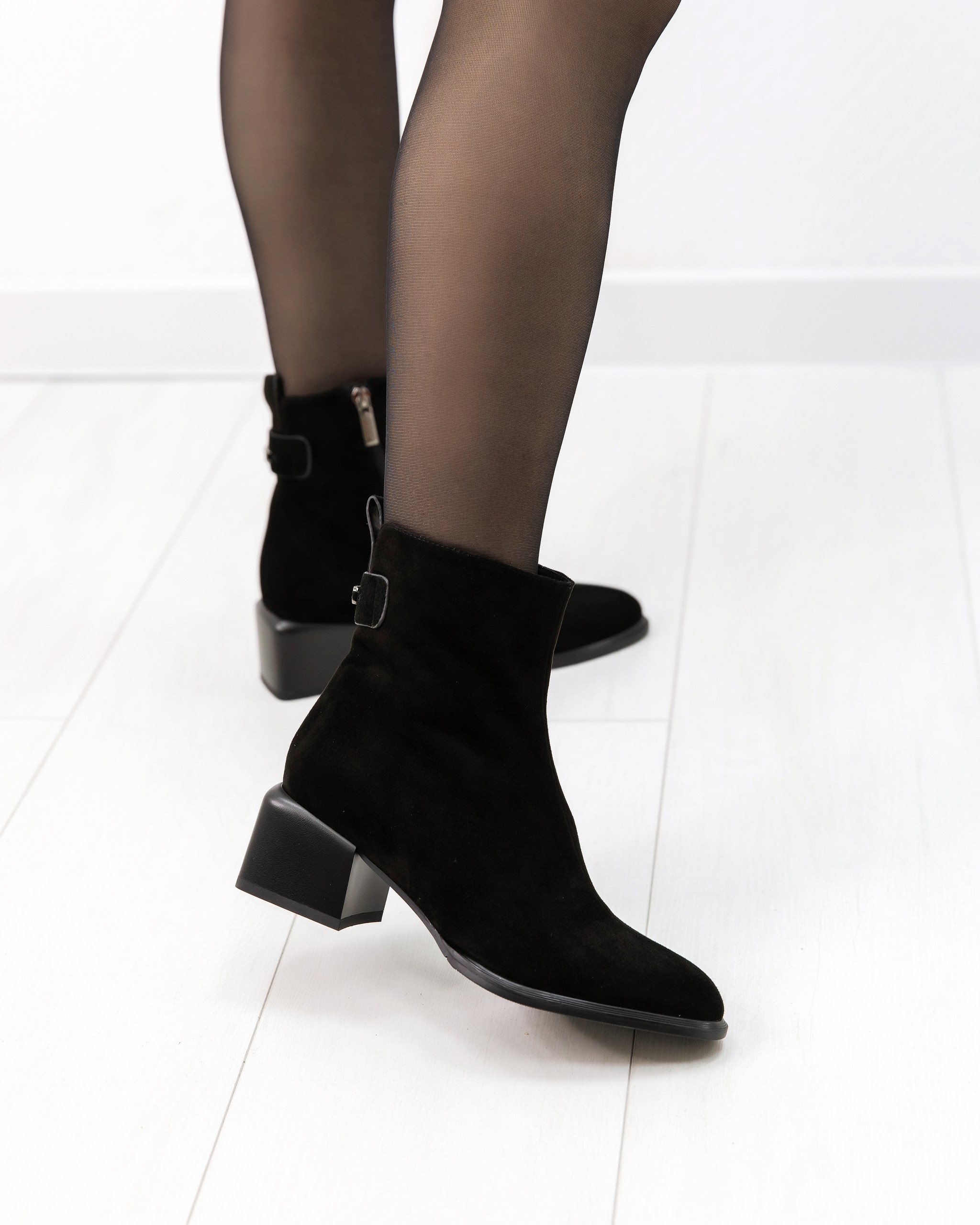 SUFINNA 374 / черная замша