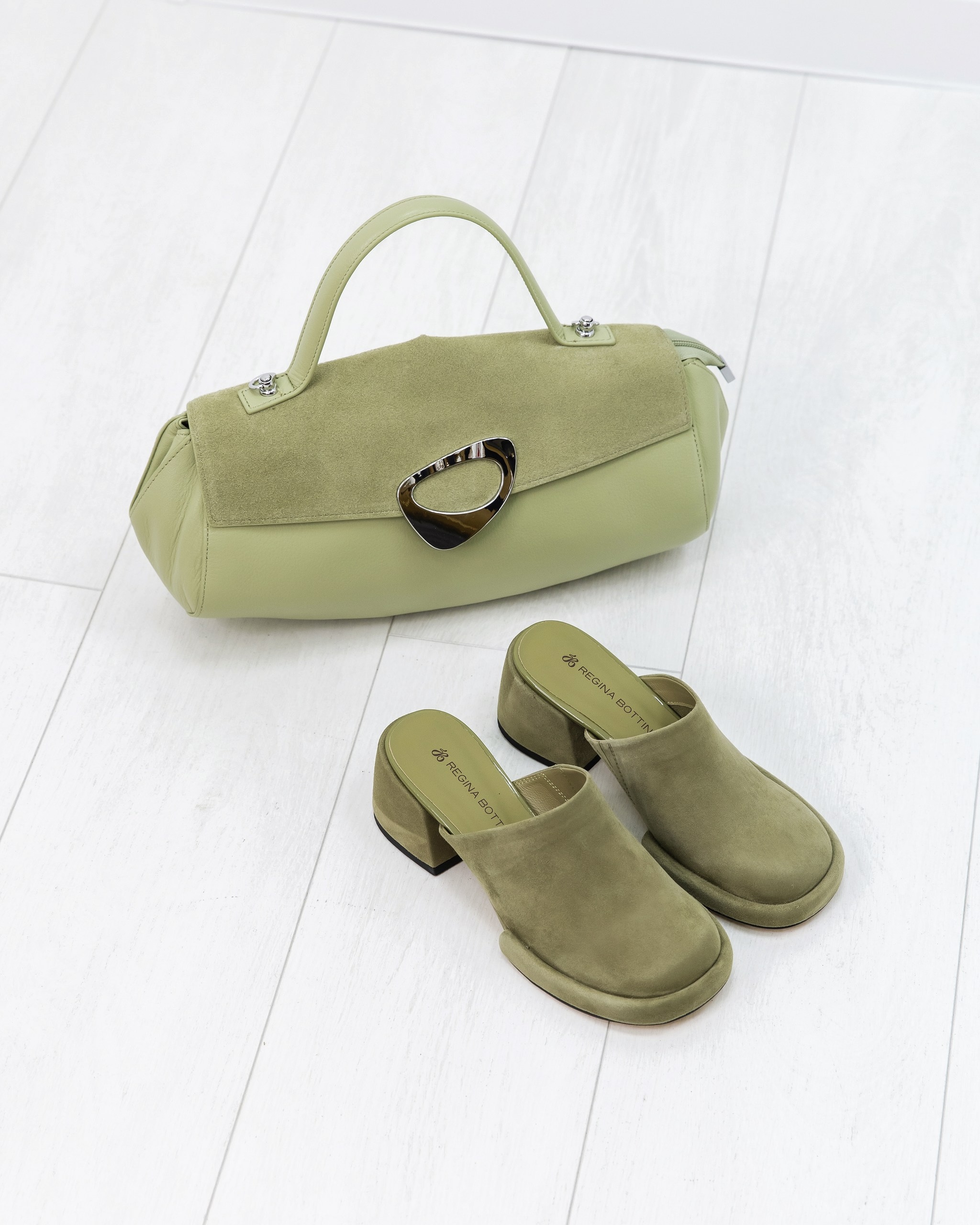 Regina Bottini 312 / оливка